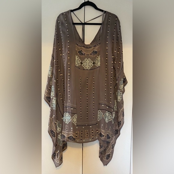 Free People Dress size S/M. Shear with underslip. Taupe. Gorgeous Embroi… - Picture 9 of 9